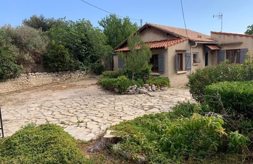 Le Rove Villa | Seaside Escape at La Villa de Niolon in Calanque