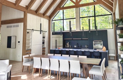 Mont-Tremblant Cottage | La Villa du Chasseur – Luxury, Nature, and Comfort in Tremblant