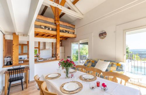 Gravieres Villa | Pet-Friendly Haven at La Villa du Mas Lachamp, Rated 10/10