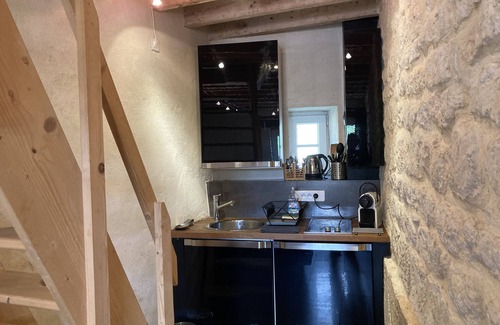 Thiveral-Grignon Apartment | Inviting La Villa Du Moulin de Champie - Family-Friendly Retreat