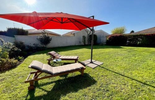 Saint-Vincent-de-Tyrosse Villa | Discover La Villa Louca: Pet & Child Friendly Retreat