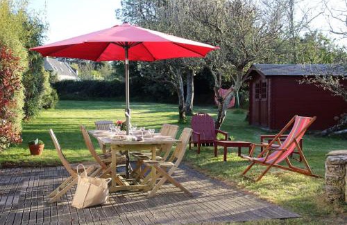 Saint-Gildas-de-Rhuys Villa | Cozy Stay at LA VILLA GABRIELLE - Between Town & Beach