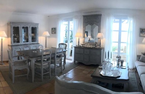 Les Restanques Villa | Discover La Villa Grimaudoise: 4-Star Haven with Hot Tub