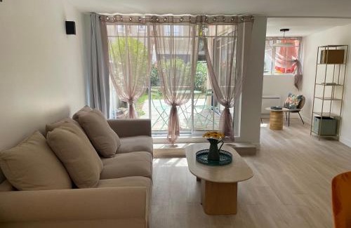 Arcachon House | Relaxing Retreat at La Villa Mandarine in Arcachon