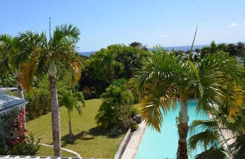 Saint-Benoit House | La Villa Mirabelle