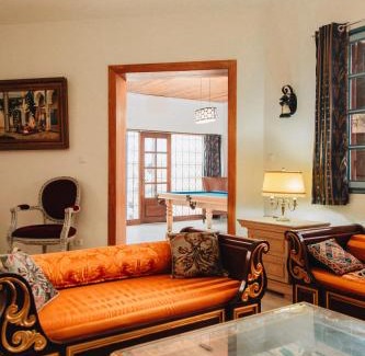 Tozeur House | Cozy Stay at La Villa Romaine with Kitchen Amenities