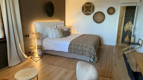 Fronsac Bed & Breakfast | Experience La Villa Tonga: Top-Rated Accommodations in Fronsac