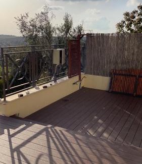 Mateh Yehuda Villa | Experience La Villa Toscana: Pool & Vineyard Views Await