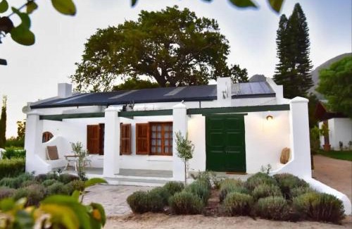 Franschhoek House | Discover La Villa: Oceanfront Retreat with Pool & Hot Tub