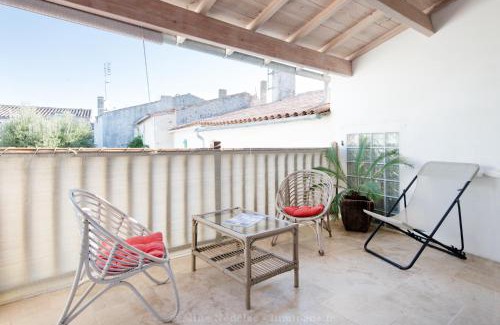 La Couarde-sur-Mer Apartment | Explore La Virginie - Suite Parée'Ô: Family & Pet Friendly
