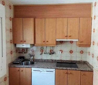 Navarredonda de Gredos House | Pet-Friendly Retreat at La Vista de Gredos III, Rated 10/10