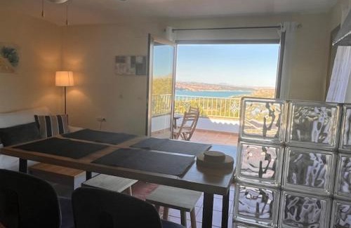 Freila Apartment | Scenic Lakeview Apartment - La Vista Del Lago Experience