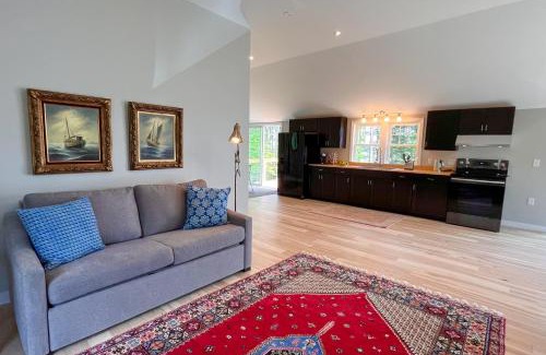 Waldoboro Apartment | Experience Comfort at La Vita Semplice - Rated 9.3/10