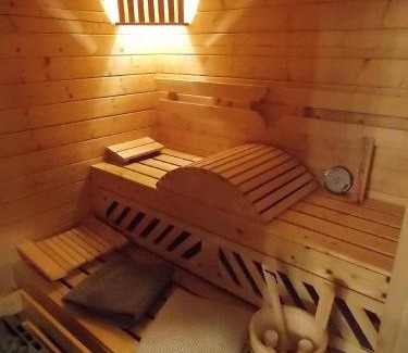 Commercy House | Indulge at La Vue De Château: 5-Star Spa & Hot Tub Retreat