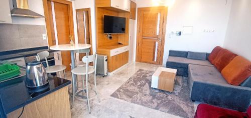 Monastir Apartment | Guest Rated 10/10 at La Vue Mer with Private Beach Access