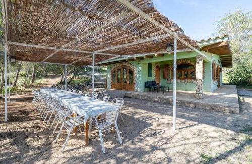 La Riera de Gaia House | Explore La Xaconera: Pet Friendly Getaway with Pool