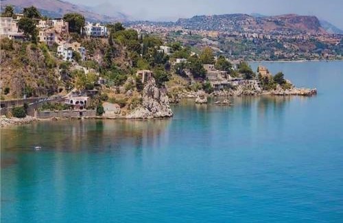 Altavilla Milicia Apartment | Family-Friendly Stay at La Zagara Hotel