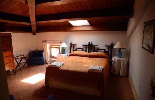 Roccagloriosa Bed & Breakfast | Discover La Zizzania e il Mandarino - Rated 9.1/10