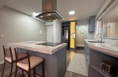 Barra Sul Apartment | Cozy 2 Suites + 1 Room with Jacuzzi & Grill - Pet-Friendly