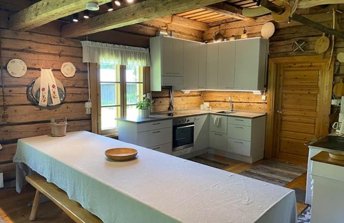 Kehys-Kainuu Ski Chalet | Inviting Laattajan Pirtti with 10/10 Review & Pet-Friendly