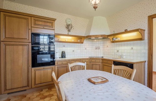 Villefranche-du-Perigord House | Inviting Lantheuil Home with Garden and Pet-Friendly Amenities