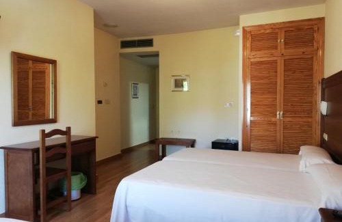 Pinos Genil Hotel | Discover Labella María: Family-Friendly with Top Amenities