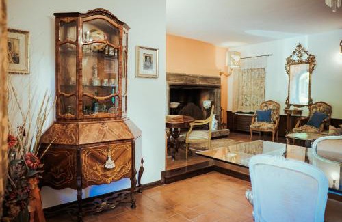 Viterbo House | Pet-Friendly Labella Villa with Pool & Family Amenities