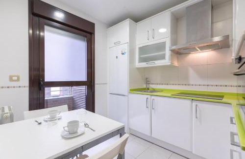 Lekeitio Apartment | Discover Laboa - Family-Friendly Retreat with High Ratings