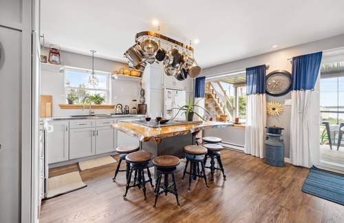 Tyne Valley Cottage | Family-Friendly Cottage Home PEI: Perfect for Gatherings