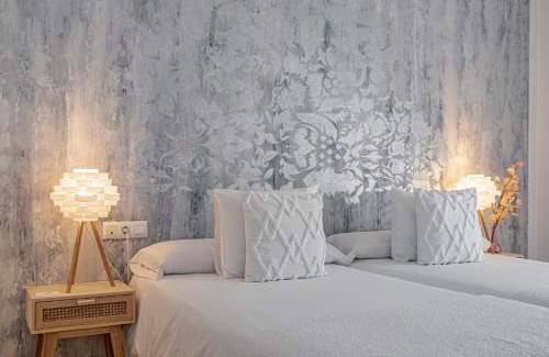Los Canos de Meca Hotel | Labreña Hotel: Oceanfront Oasis with Pool & Kid-Friendly Fun