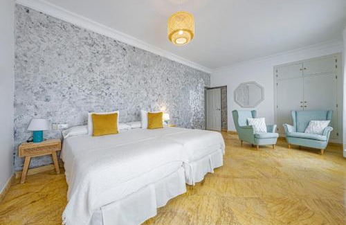 Los Canos de Meca Hotel | Labreña Hotel: Oceanfront Oasis with Pool & Kid-Friendly Fun