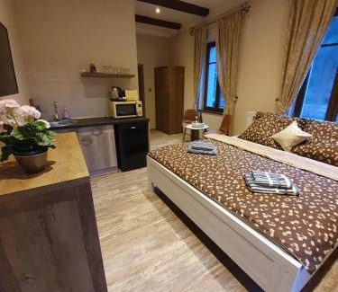 Hrensko House | Discover Labský Dvůr: Pet-Friendly Retreat with Kitchen Access