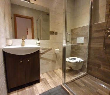 Hrensko House | Discover Labský Dvůr: Pet-Friendly Retreat with Kitchen Access