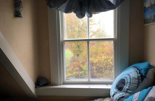 Dexter House | Comfortable Labyrinthia Guest House with Dining & Kitchen