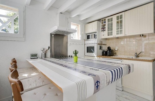 Biscarrosse Apartment | Ideal Getaway Steps from Lake Biscarrosse - 5 Guests