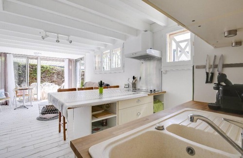 Biscarrosse Apartment | Ideal Getaway Steps from Lake Biscarrosse - 5 Guests