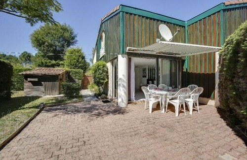 Biscarrosse Apartment | Ideal Getaway Steps from Lake Biscarrosse - 5 Guests