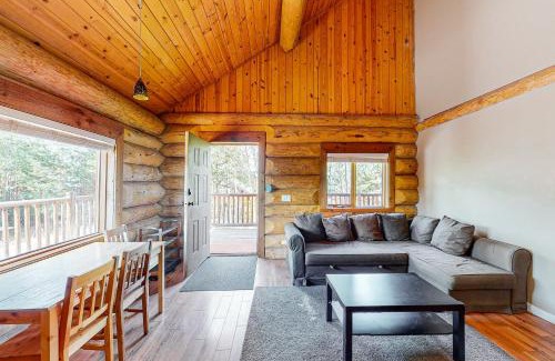 Lac Le Jeune House | Pet-Friendly Escape at Lac Le Jeune #29 for Families