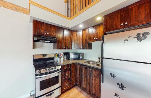 Lac Le Jeune House | Pet-Friendly Escape at Lac Le Jeune #29 for Families