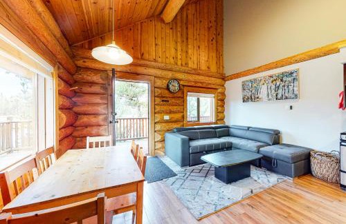 Lac Le Jeune House | Relax at Lac Le Jeune #4 - Pet & Child Friendly Retreat