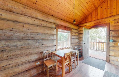 Lac Le Jeune House | Enjoy Nature at Lac Le Jeune, Cabin 29 and 30 Retreat