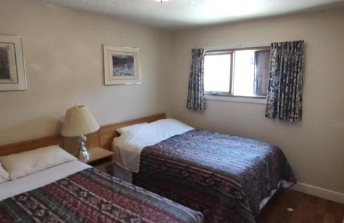 Lac Le Jeune Hotel | Pet-Friendly Retreat at Lac Le Jeune Nature Resort