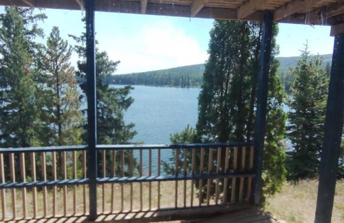 Lac Le Jeune Hotel | Pet-Friendly Retreat at Lac Le Jeune Nature Resort