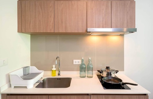 Hua Hin Condo | Beachside Retreat at Lacasita Huahin with Pool & Breakfast