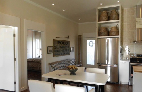 Windsor House | Pet-Friendly Getaway at Lace Curtain Village 3 - Rated 10/10