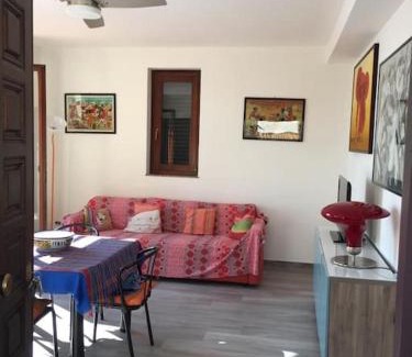 Aci Trezza Apartment | Unforgettable Lachea House: Oceanfront Bliss Awaits You