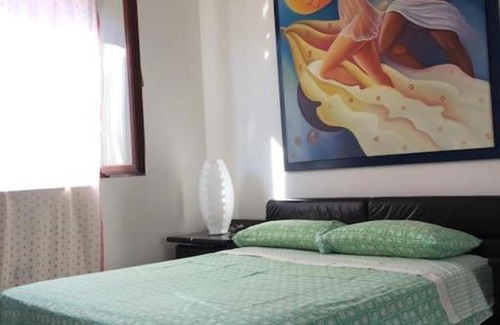 Aci Trezza Apartment | Unforgettable Lachea House: Oceanfront Bliss Awaits You