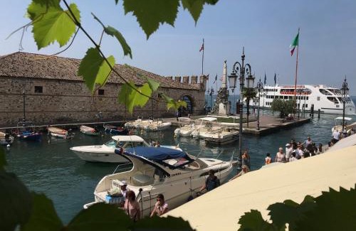 Lazise Old Town Apartment | Lake View Retreat at Lacisivm - Guest Rated 9/10