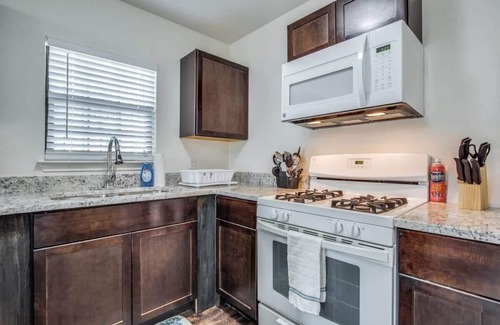 West San Antonio House | Top-Rated Stay Near Lackland AFB with Touch-Free Amenities