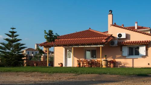 Papadhianika Villa | Discover Family-Friendly Comfort at Laconia Domus - Papadianika